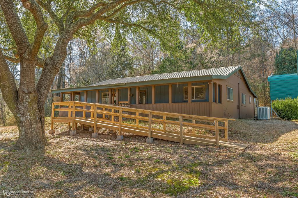 203 Thomas Road Athens, LA 71003 - Photo 8 of 20