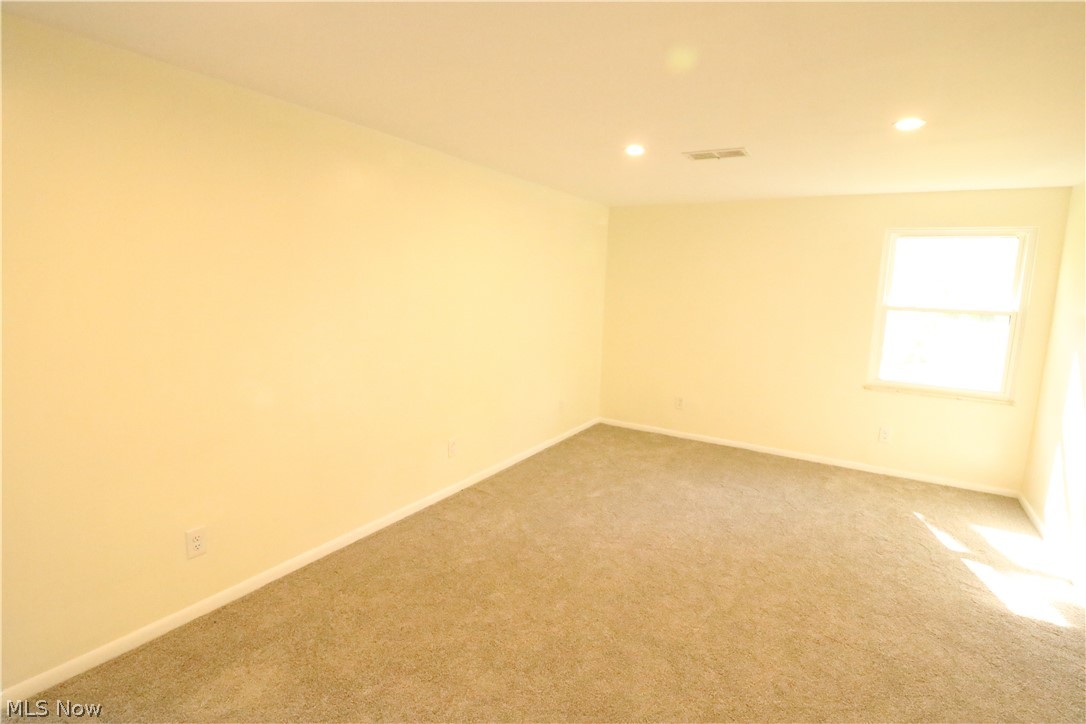 13186 Atlantic Road Strongsville, OH 44149 - Photo 20 of 35 2nd Floor Bedroom 1