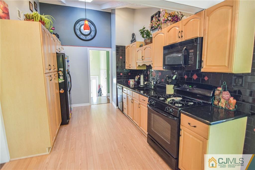 31 Arden Road Old Bridge, NJ 08857 - Photo 12 of 32 Gallery Image 12