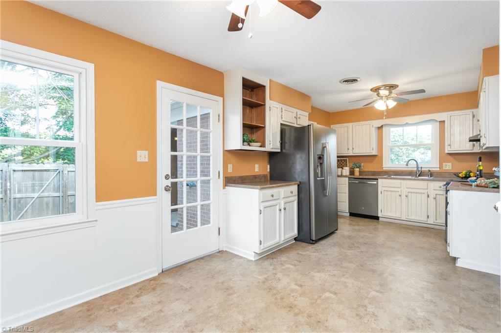 4849 Tower Road, Unit F Greensboro, NC 27410 - Photo 9 of 24 Acess to private patio