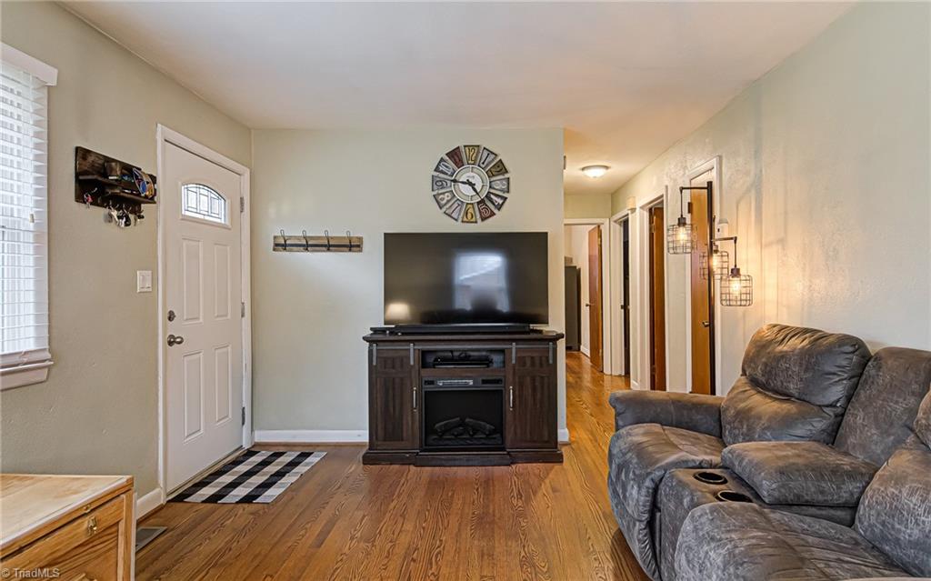 1523 Runabout Road Pfafftown, NC 27040 - Photo 8 of 30 Gallery Image 8