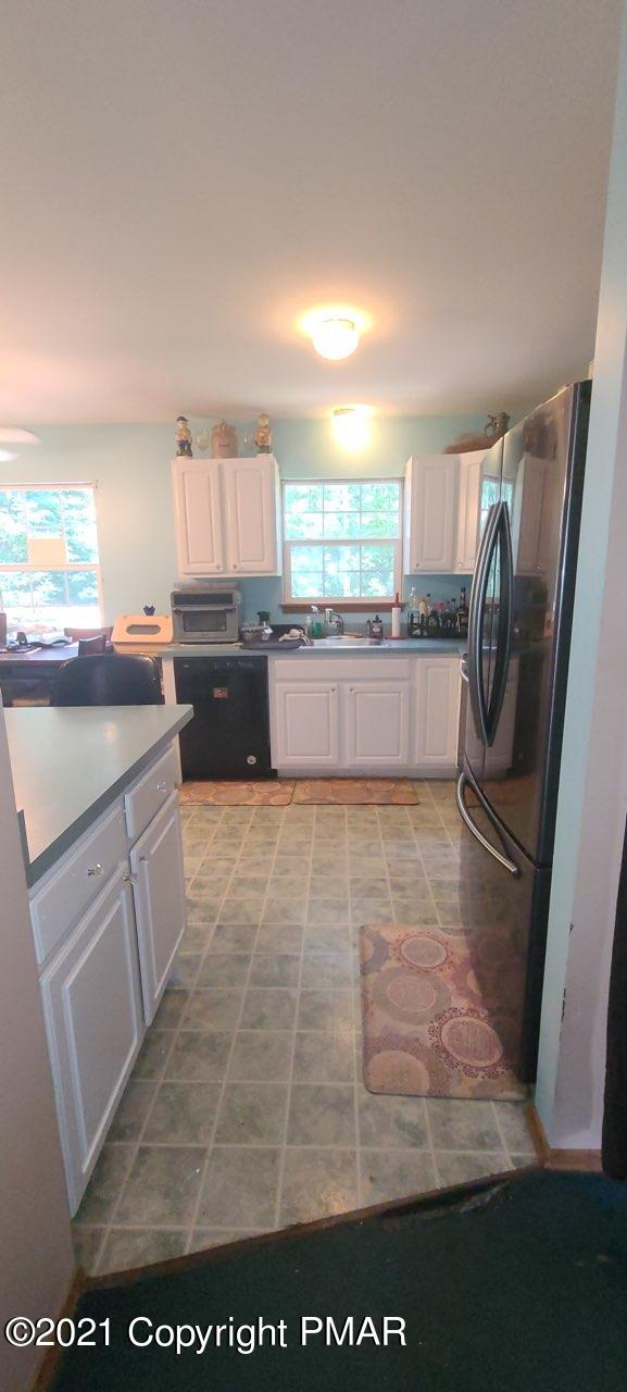 4432 Pine Ridge Drive West Bushkill, PA 18324 - Photo 4 of 22 Resized_2 (8)