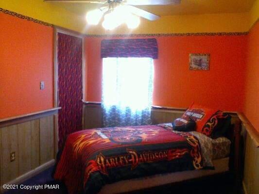 4432 Pine Ridge Drive West Bushkill, PA 18324 - Photo 10 of 22 3rd Bedroom