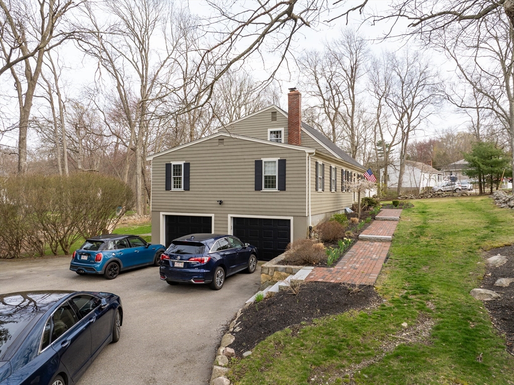 51 Mann Road Scituate, MA 02066 - Photo 3 of 14 Gallery Image 3