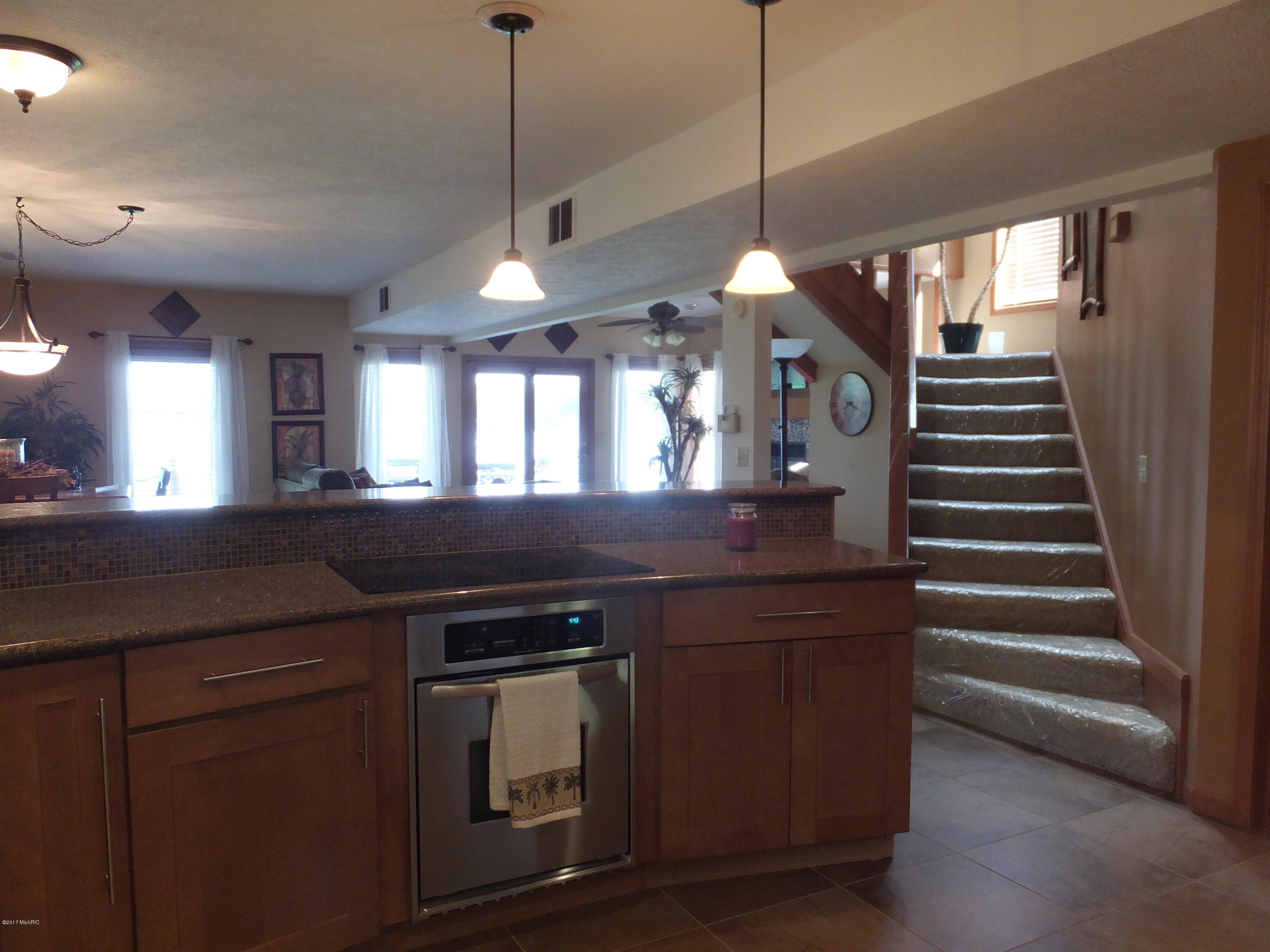 68517 Oak Spring Road Edwardsburg, MI 49112 - Photo 4 of 36 S0172521