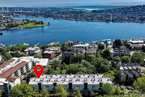 $1,595,000 | 2400 Aurora Avenue North, Unit 210, Seattle, WA 98109