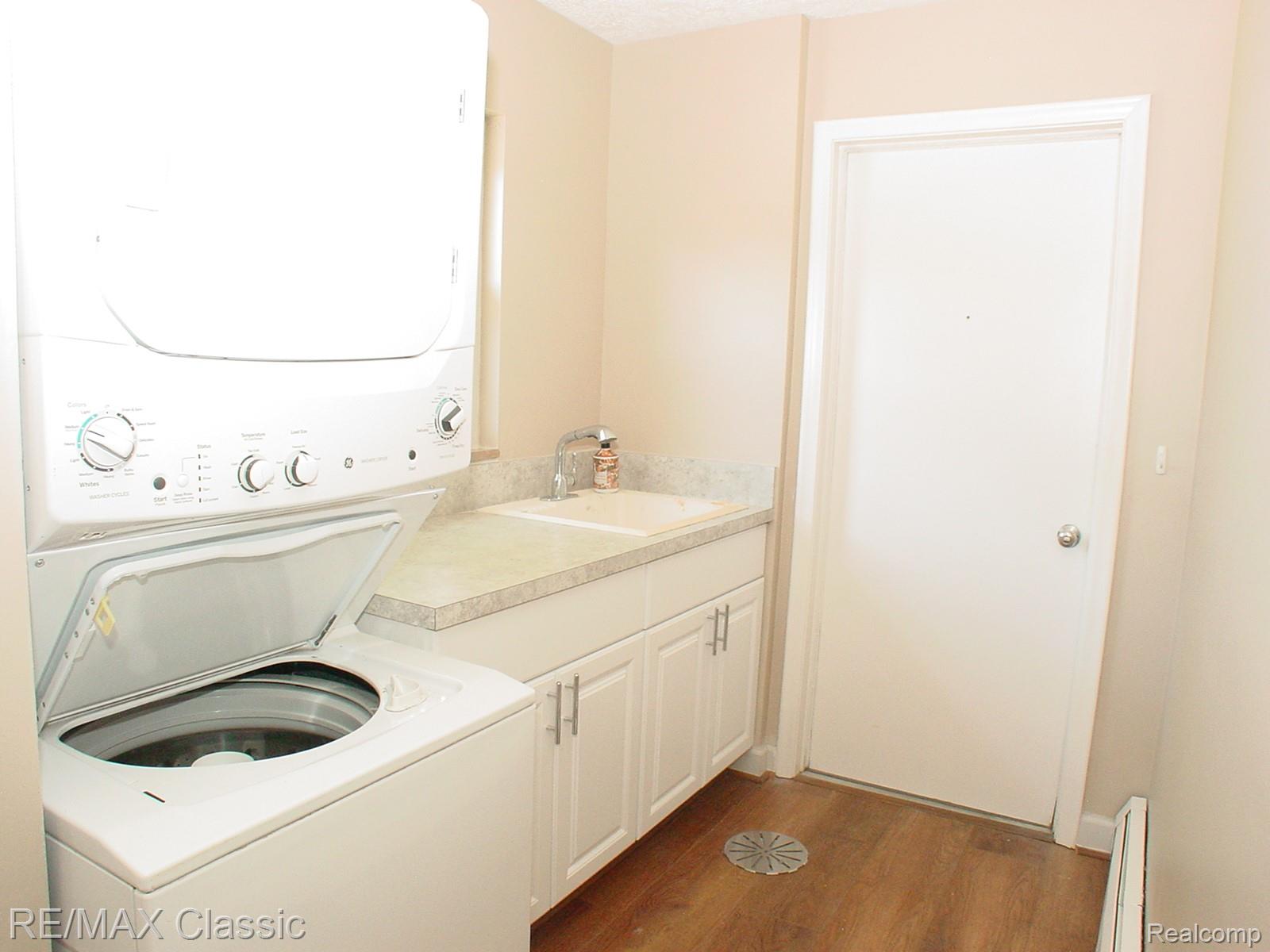 47605 Powell Road Plymouth, MI 48170 - Photo 15 of 25 DSC02464.JPG