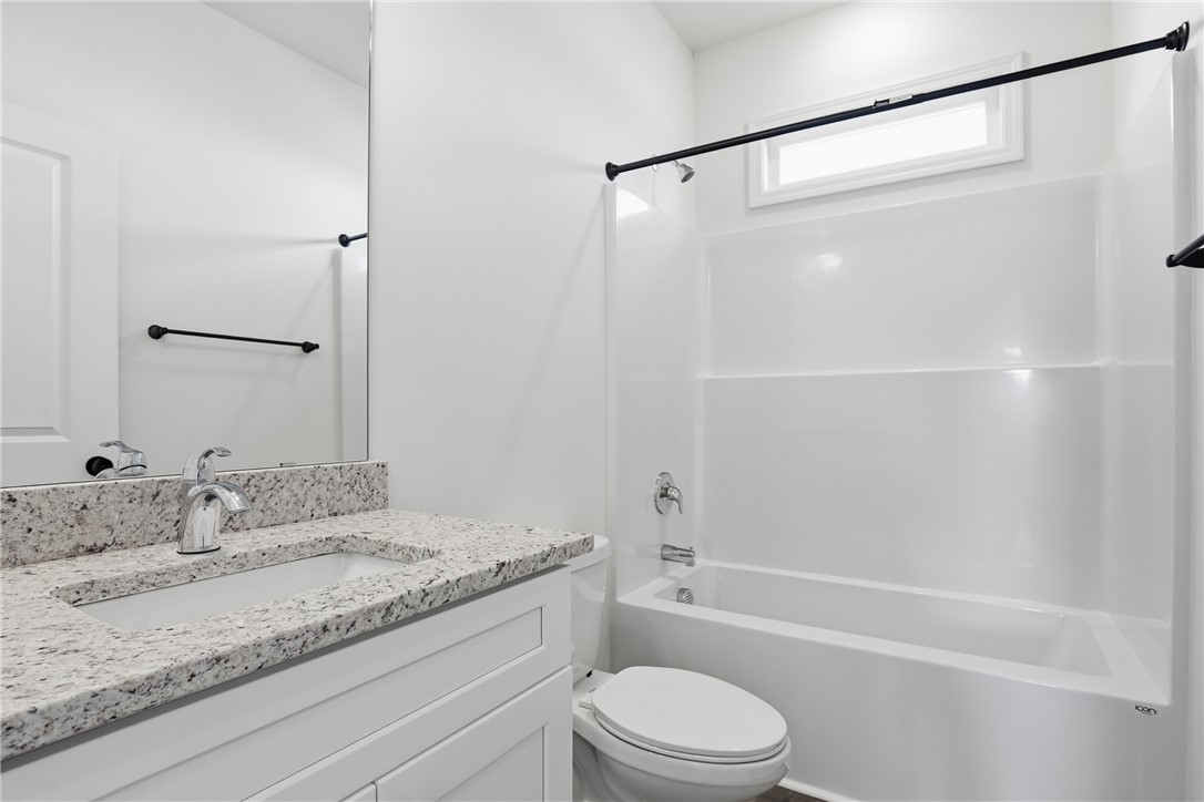 609 South Cherry Street Seneca, SC 29678 - Photo 19 of 24 Bathroom 2