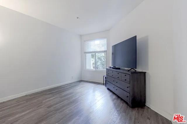 $619,000 | 620 South Gramercy Place, Unit 105, Los Angeles, CA 90010