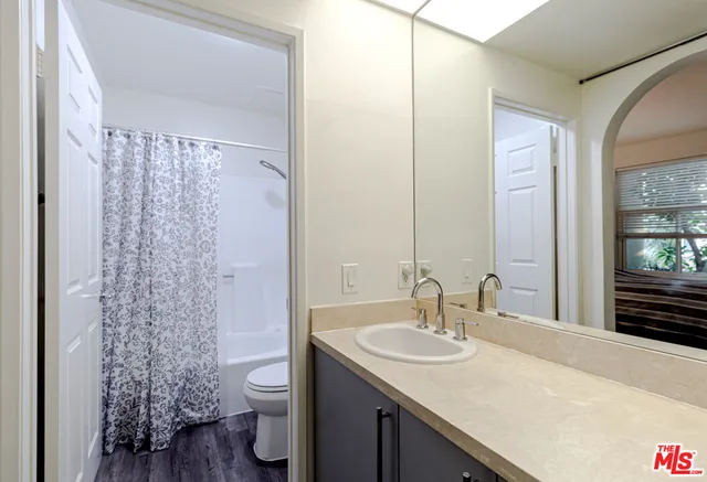 $619,000 | 620 South Gramercy Place, Unit 105, Los Angeles, CA 90010