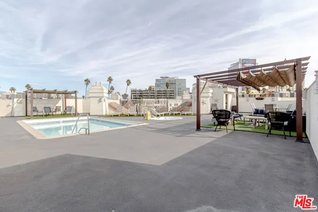 $619,000 | 620 South Gramercy Place, Unit 105, Los Angeles, CA 90010