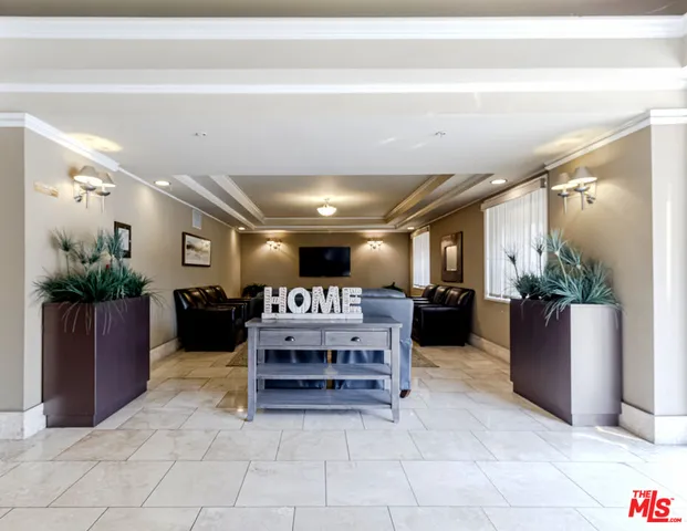 $619,000 | 620 South Gramercy Place, Unit 105, Los Angeles, CA 90010