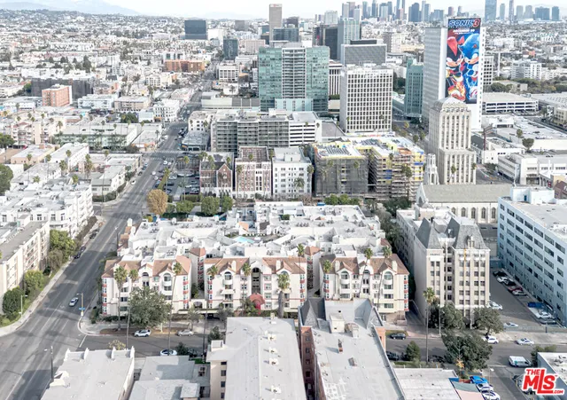 $619,000 | 620 South Gramercy Place, Unit 105, Los Angeles, CA 90010