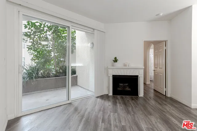 $619,000 | 620 South Gramercy Place, Unit 105, Los Angeles, CA 90010