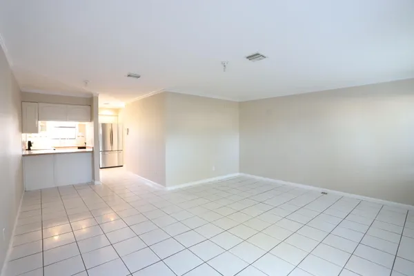 $2,150 | 101 Shoreview Drive, Greenacres, FL 33463