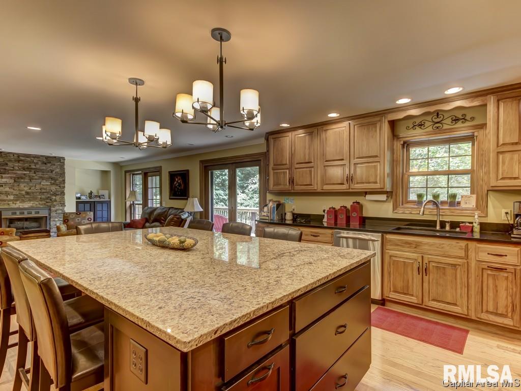 7265 New City Road Rochester, IL 62563 - Photo 5 of 28 Gallery Image 5