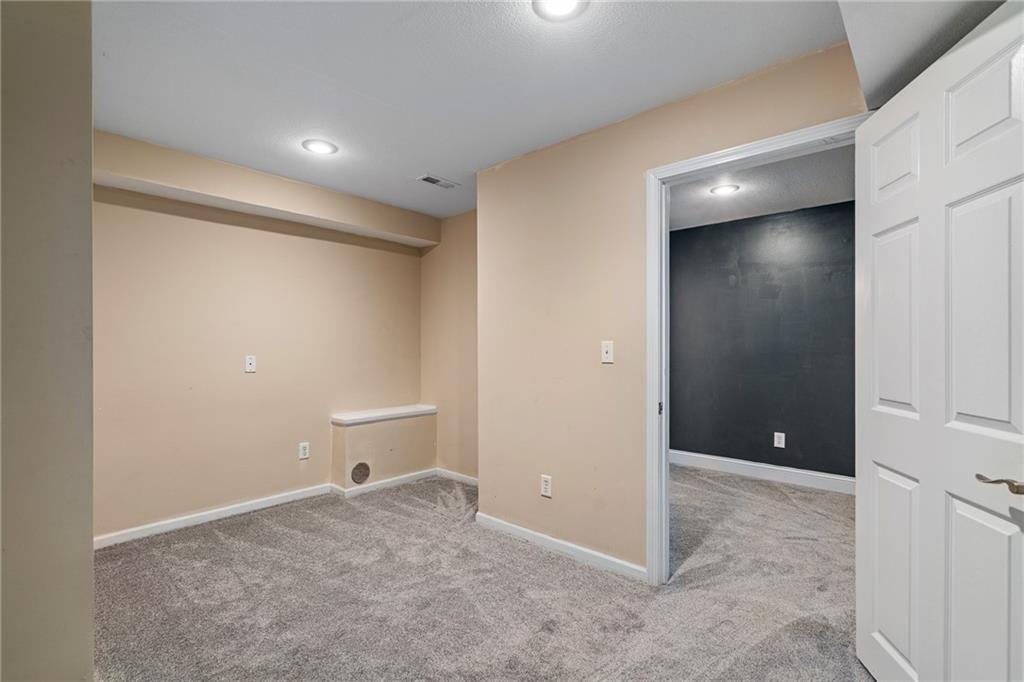 20865 Poplar Court Spring Hill, KS 66083 - Photo 29 of 42