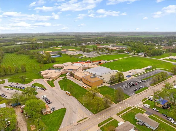 $440,000 | 20865 Poplar Court, Spring Hill, KS 66083