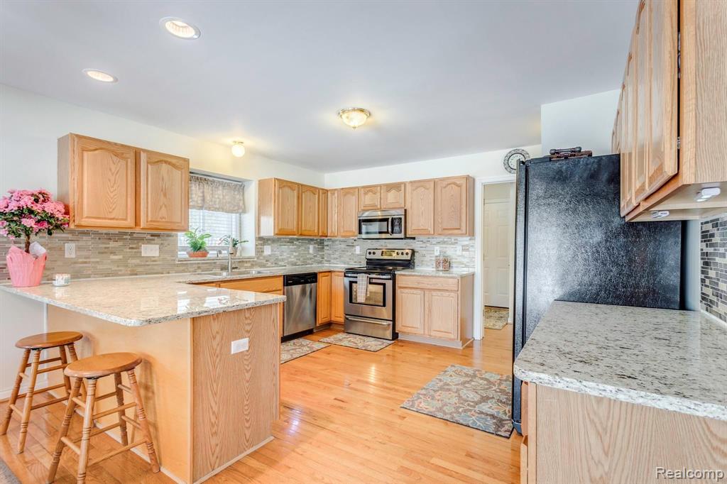 7612 Rattle Run Road Columbus, MI 48063 - Photo 2 of 50
