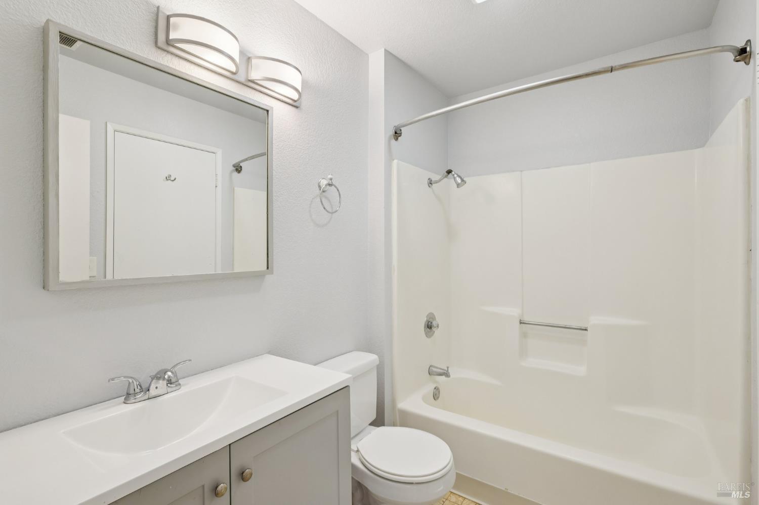 1553 Holly Avenue Rohnert Park, CA 94928 - Photo 19 of 29