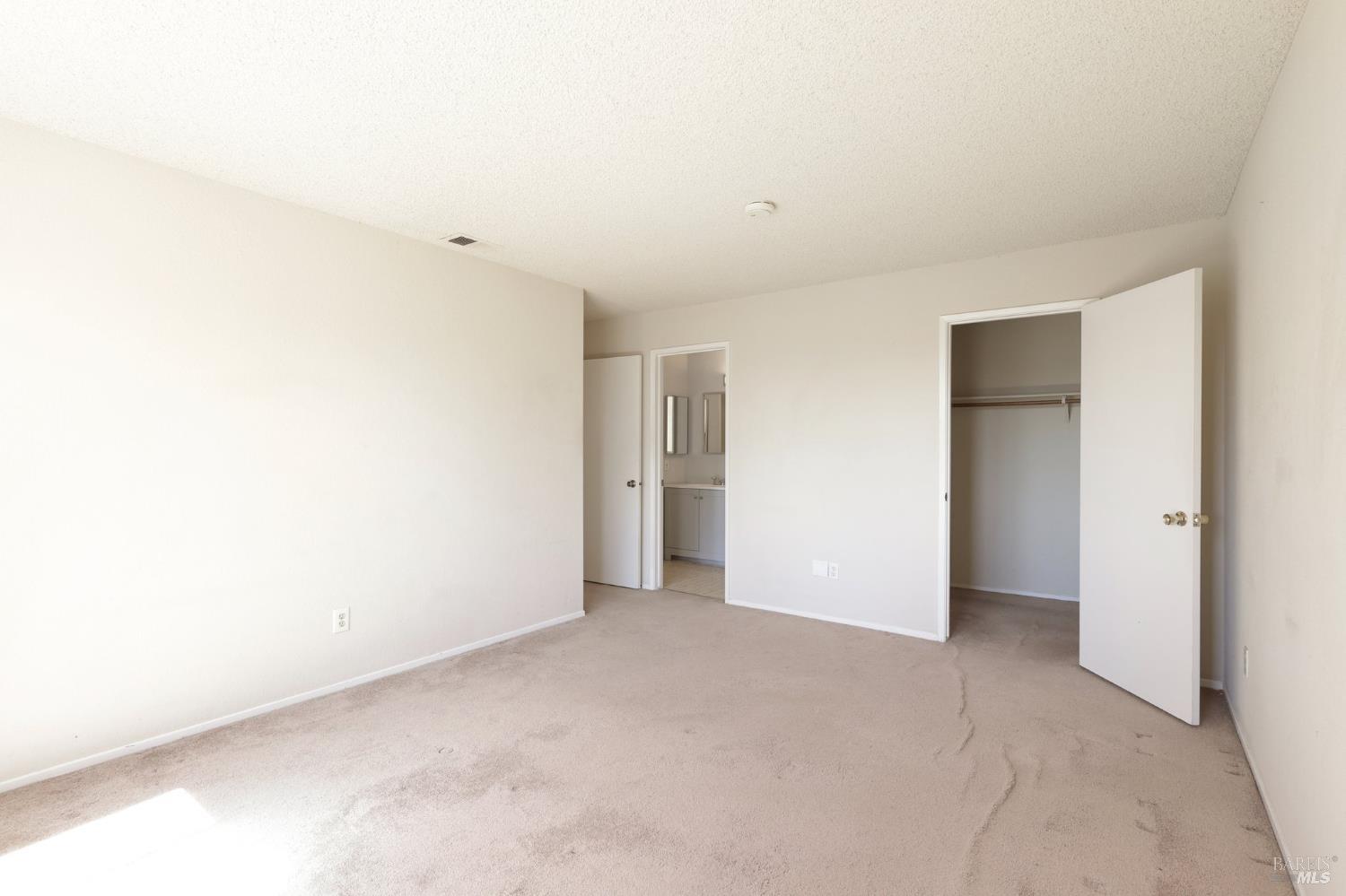 1553 Holly Avenue Rohnert Park, CA 94928 - Photo 22 of 29