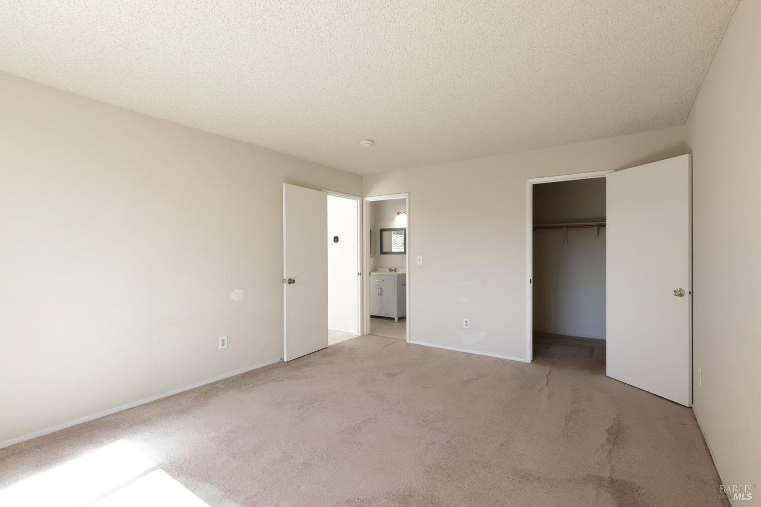 1553 Holly Avenue Rohnert Park, CA 94928 - Photo 10 of 29