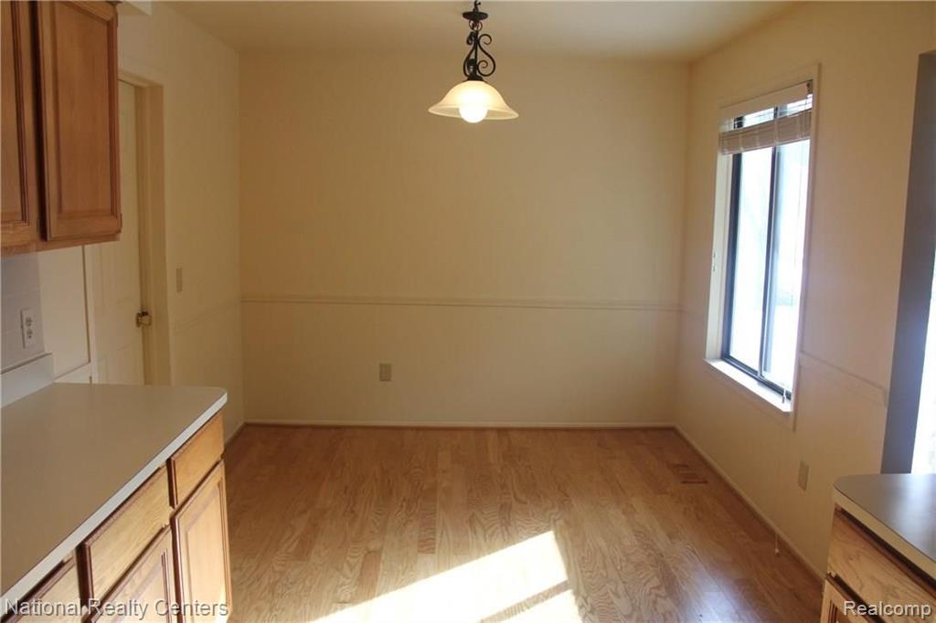 534 Tennyson Rochester Hills, MI 48307 - Photo 14 of 29