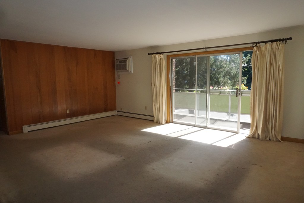 57 Jacqueline Road, Unit 6 Waltham, MA 02452 - Photo 6 of 16 Gallery Image 6