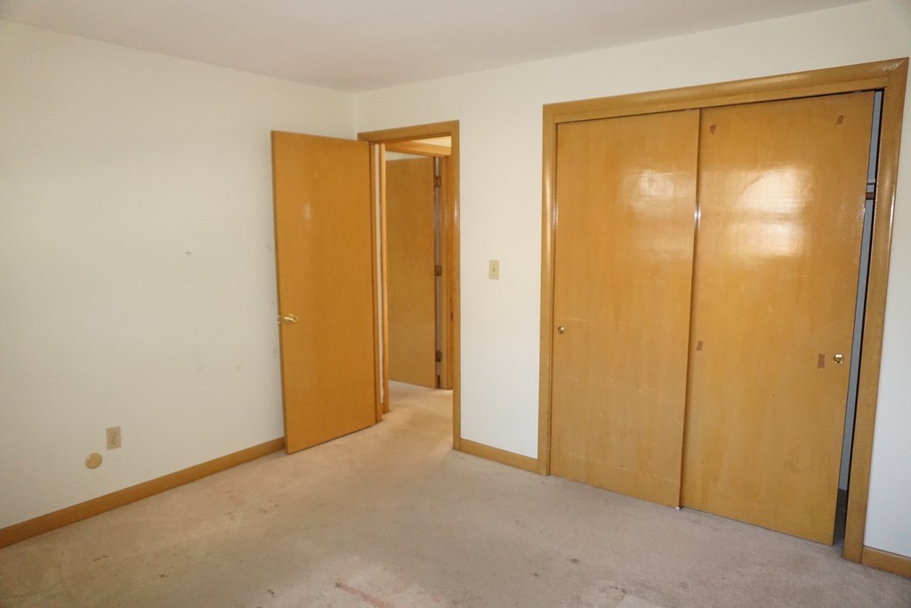 57 Jacqueline Road, Unit 6 Waltham, MA 02452 - Photo 8 of 16 Gallery Image 8