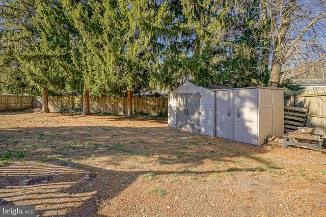 $300,000 | 416 Wedgewood Drive, Blackwood, NJ 08012