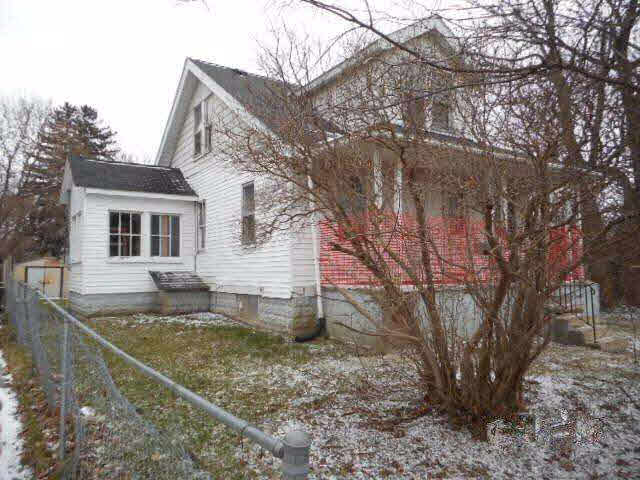 2502 Branch Road Flint, MI 48506 - Photo 16 of 18 21245453-15.JPG