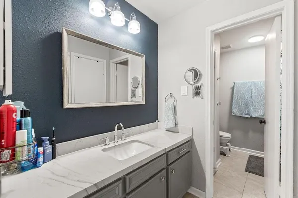$1,800 | 5005 Georgi Lane, Unit 64, Houston, TX 77092