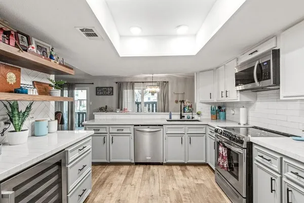 $1,800 | 5005 Georgi Lane, Unit 64, Houston, TX 77092