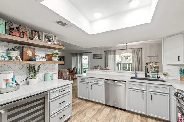 $1,800 | 5005 Georgi Lane, Unit 64, Houston, TX 77092