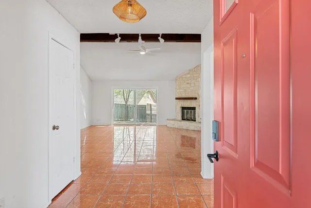 $2,100 | 2923 Norfolk Drive, Austin, TX 78745