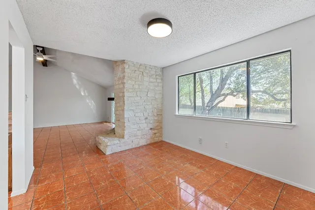 $2,100 | 2923 Norfolk Drive, Austin, TX 78745