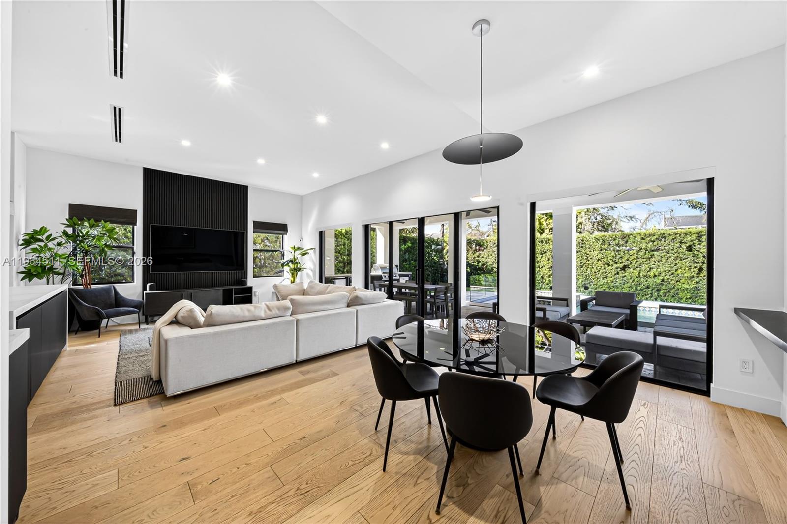 7500 Southwest 55th Avenue Miami, FL 33143 - Photo 11 of 48