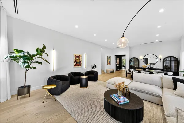 $4,950,000 | 7500 Southwest 55th Avenue, Miami, FL 33143