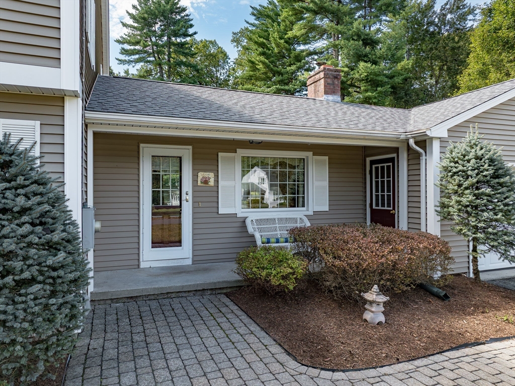 34 Blacksmith Road Wilbraham, MA 01095 - Photo 4 of 31