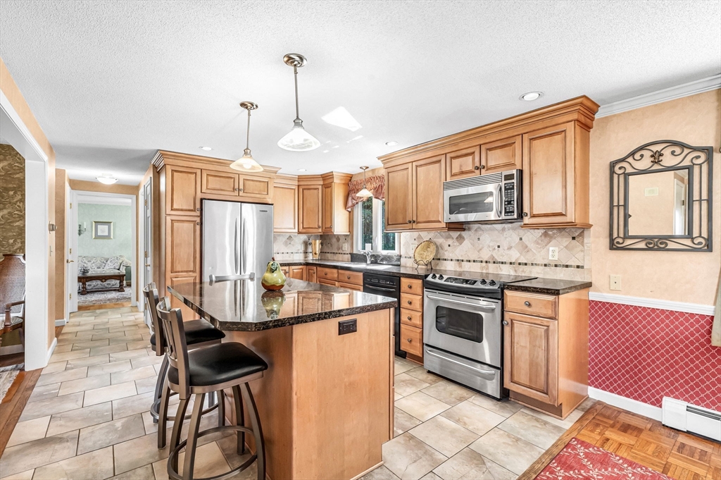 34 Blacksmith Road Wilbraham, MA 01095 - Photo 7 of 31
