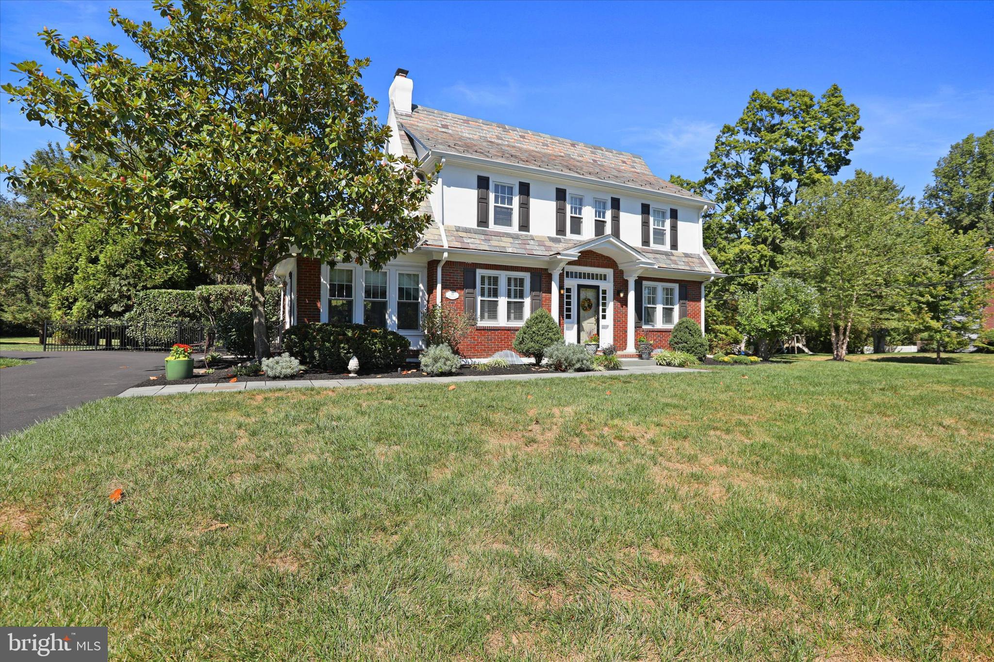 15 Effingham Road Yardley, PA 19067 - Photo 3 of 39 Gallery Image 3