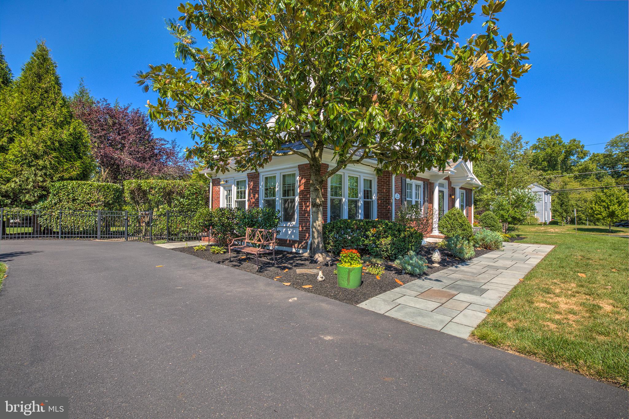 15 Effingham Road Yardley, PA 19067 - Photo 4 of 39 Gallery Image 4