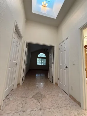 $2,575 | 505 Via Del Oro Drive, Unit 201, Altamonte Springs, FL 32714
