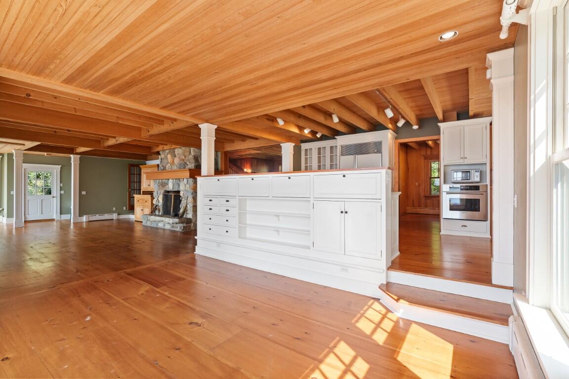 115 Paradise Point Road East Boothbay, ME 04544 - Photo 13 of 104 12