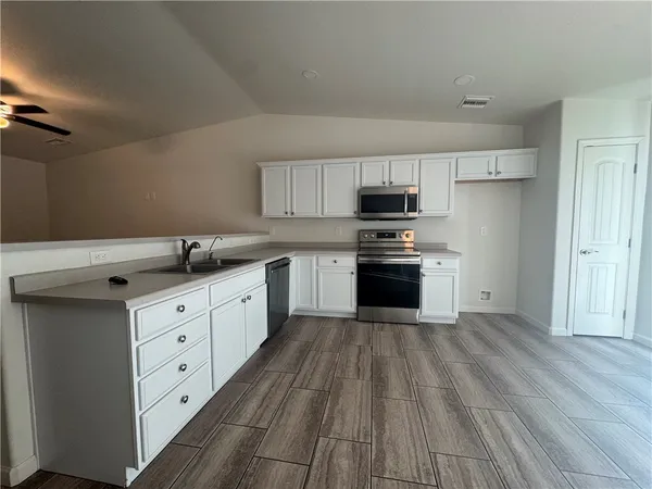 $1,750 | 5085 South Jacaranda Place, Fort Mohave, AZ 86426
