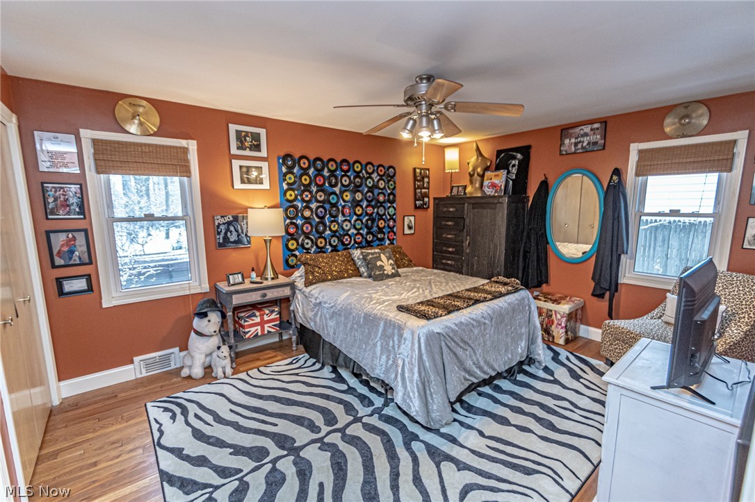 4765 Edenwood Road Cleveland, OH 44121 - Photo 16 of 35 Gallery Image 16