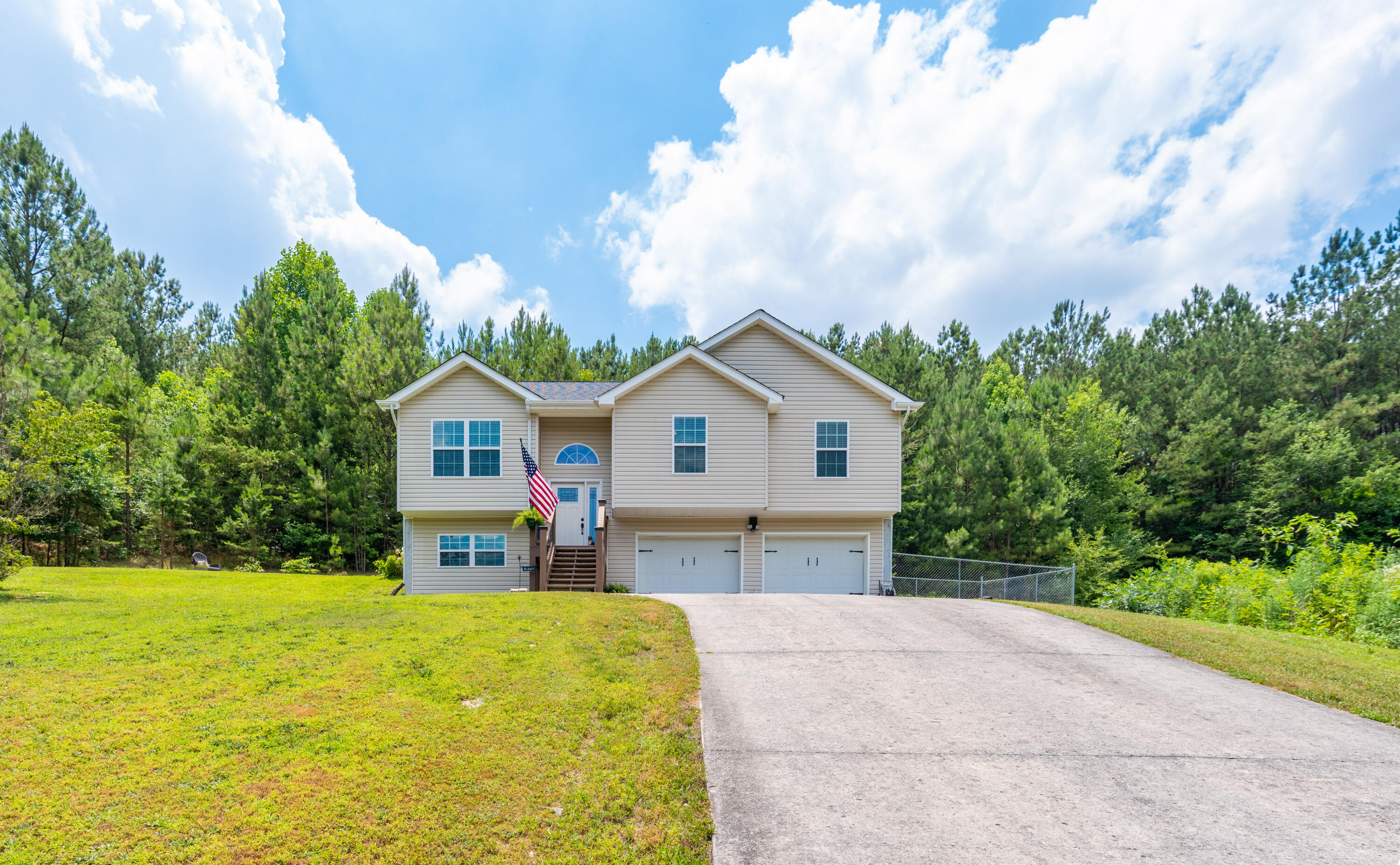 482 Pinewood Drive Rock Spring, GA 30739 - Photo 2 of 30 DSC_0224