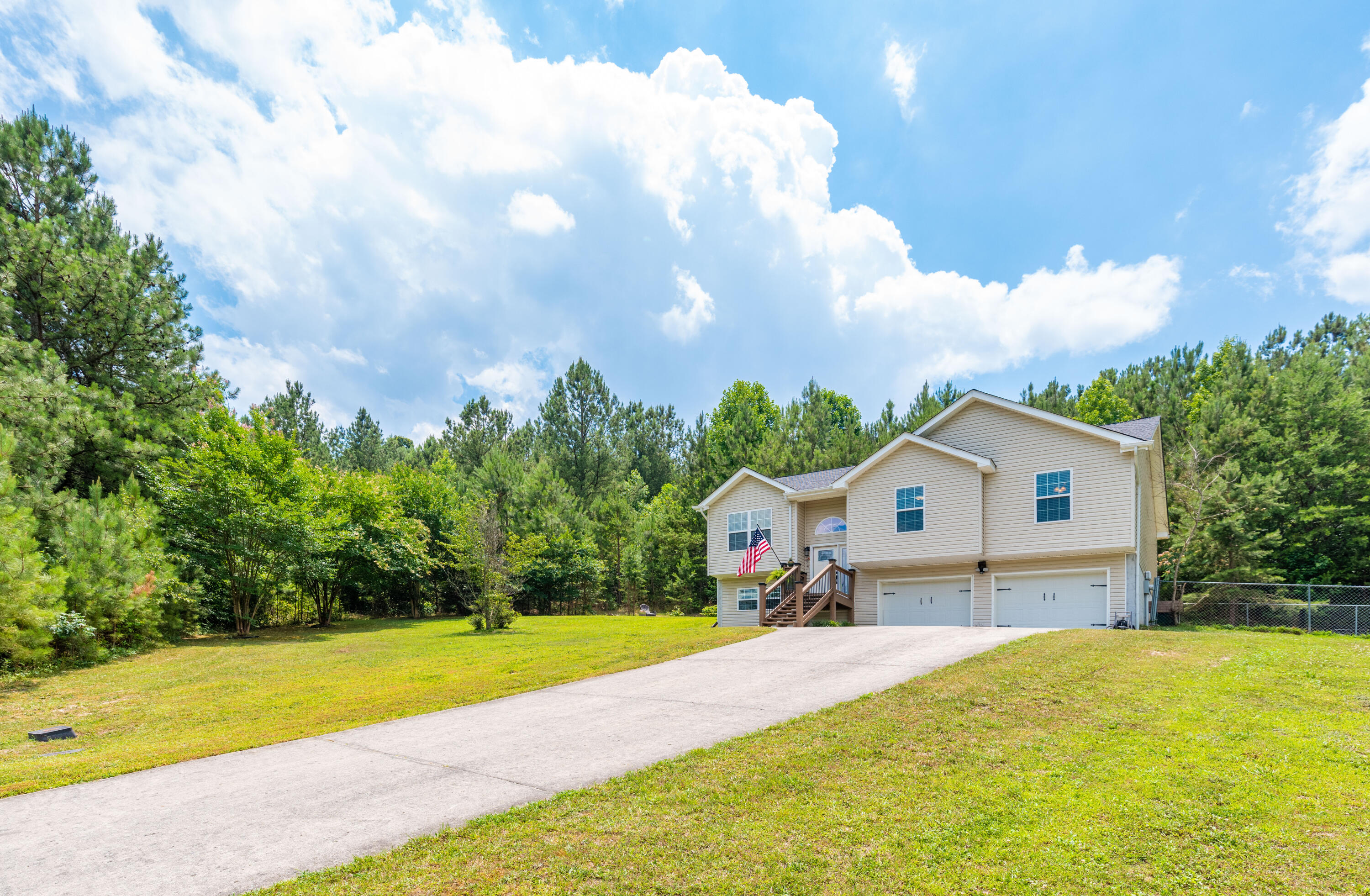 482 Pinewood Drive Rock Spring, GA 30739 - Photo 3 of 30 DSC_0226