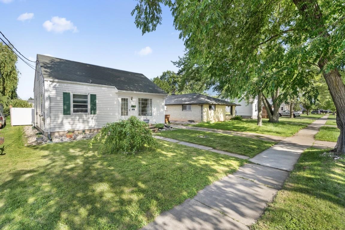641 State Street Menasha, WI 54952 - Photo 21 of 33