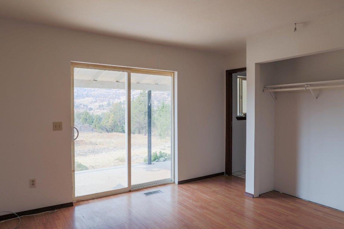 15638 Klamathon Road Hornbrook, CA 96044 - Photo 8 of 19 Gallery Image 8